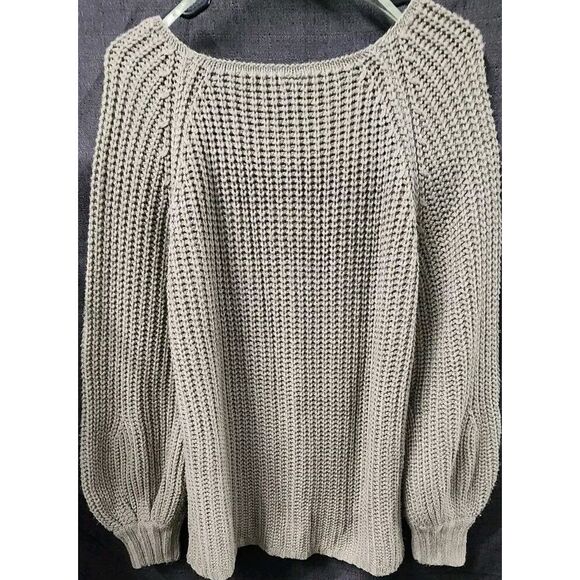 Selfie Leslie Sweater Olive Green Sz M Balloon Sleeves‎ Loose Off Shoulder Knit - Picture 6 of 10